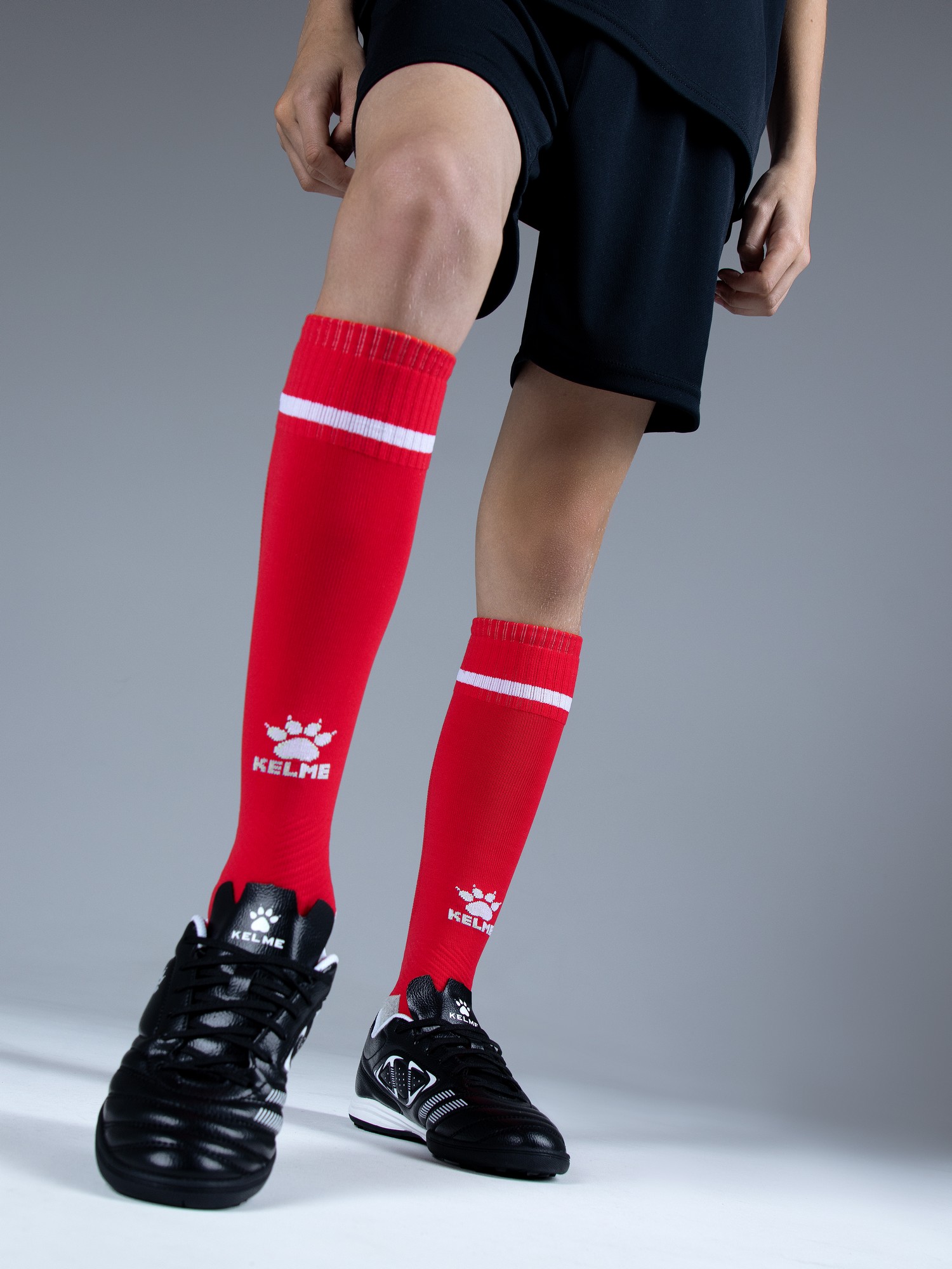 Детские гетры KELME Children's Football Socks Red
