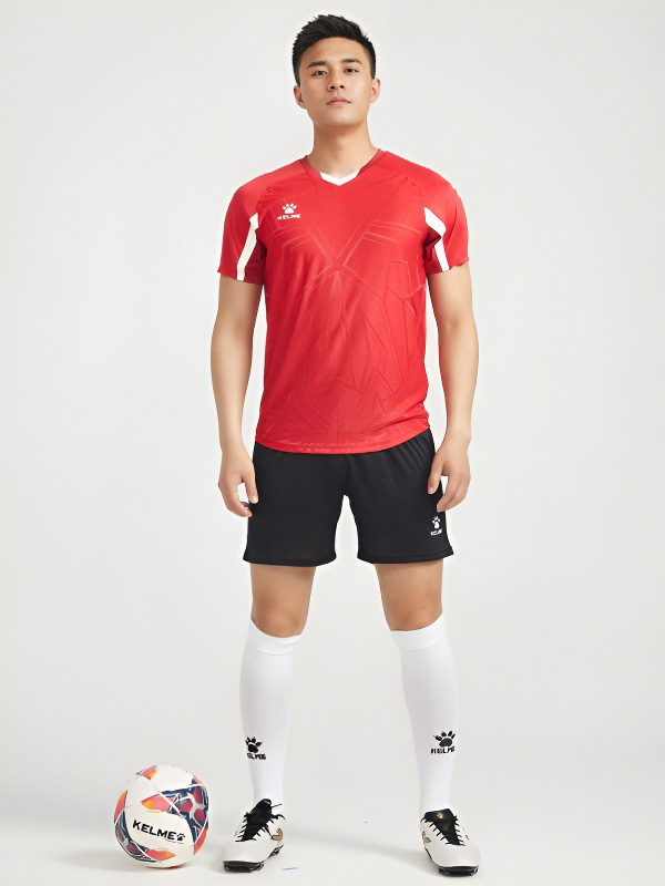 Футбольная форма KELME Short-Sleeved Football Suit (Red/Black)