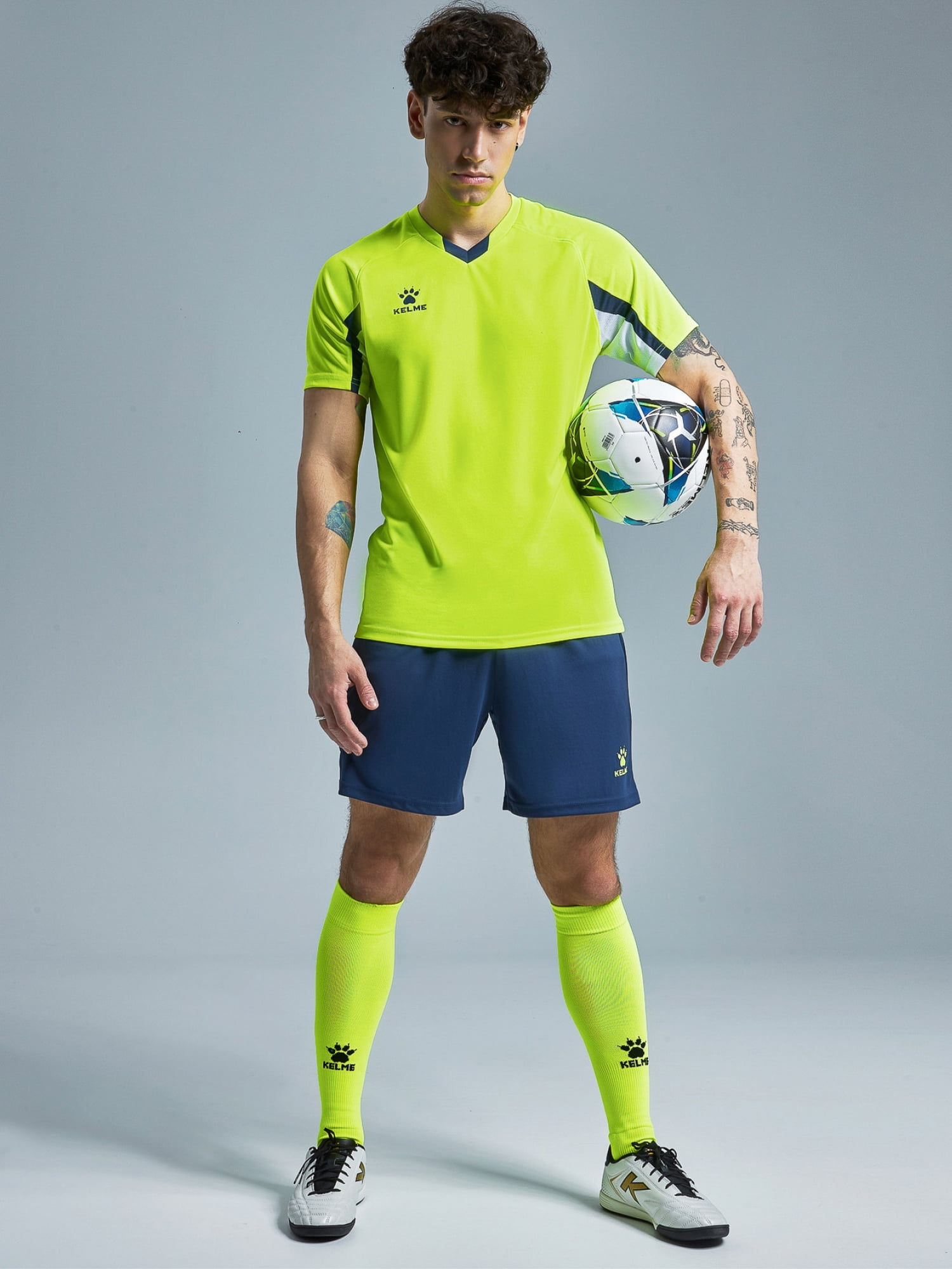Футбольная форма KELME Short-Sleeved Football Suit (Light Green/Blue)