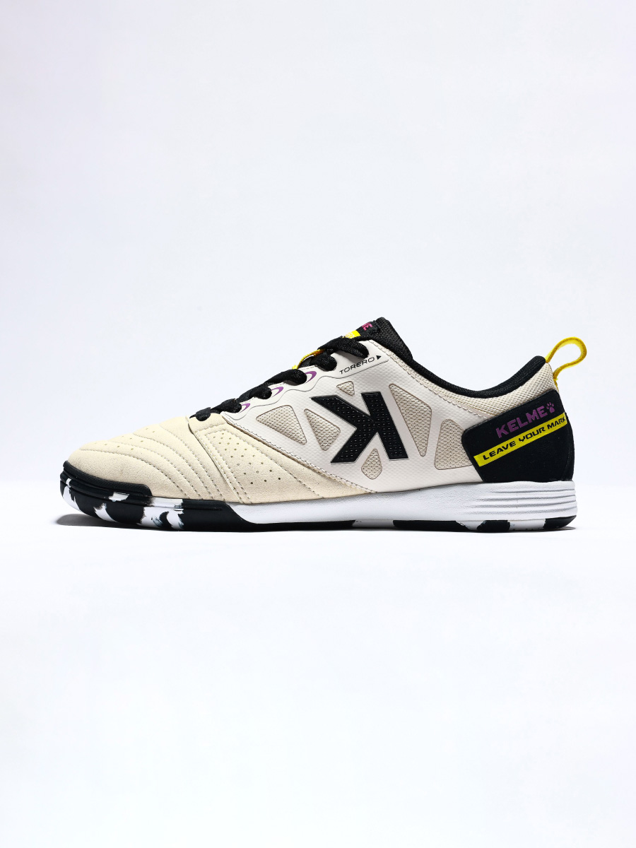 Футзалки KELME Men's Soccer Shoes (IN) (Beige/Black)