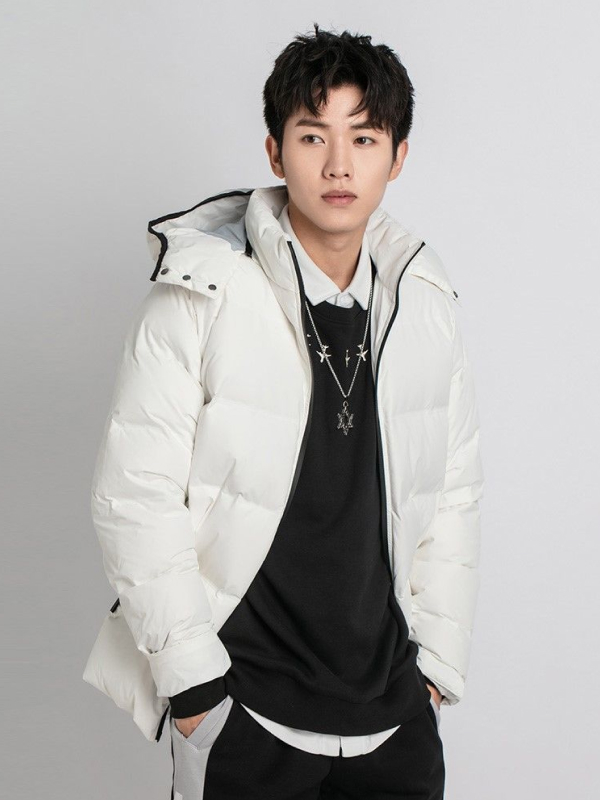 Пуховик KELME Short Down Jacket White