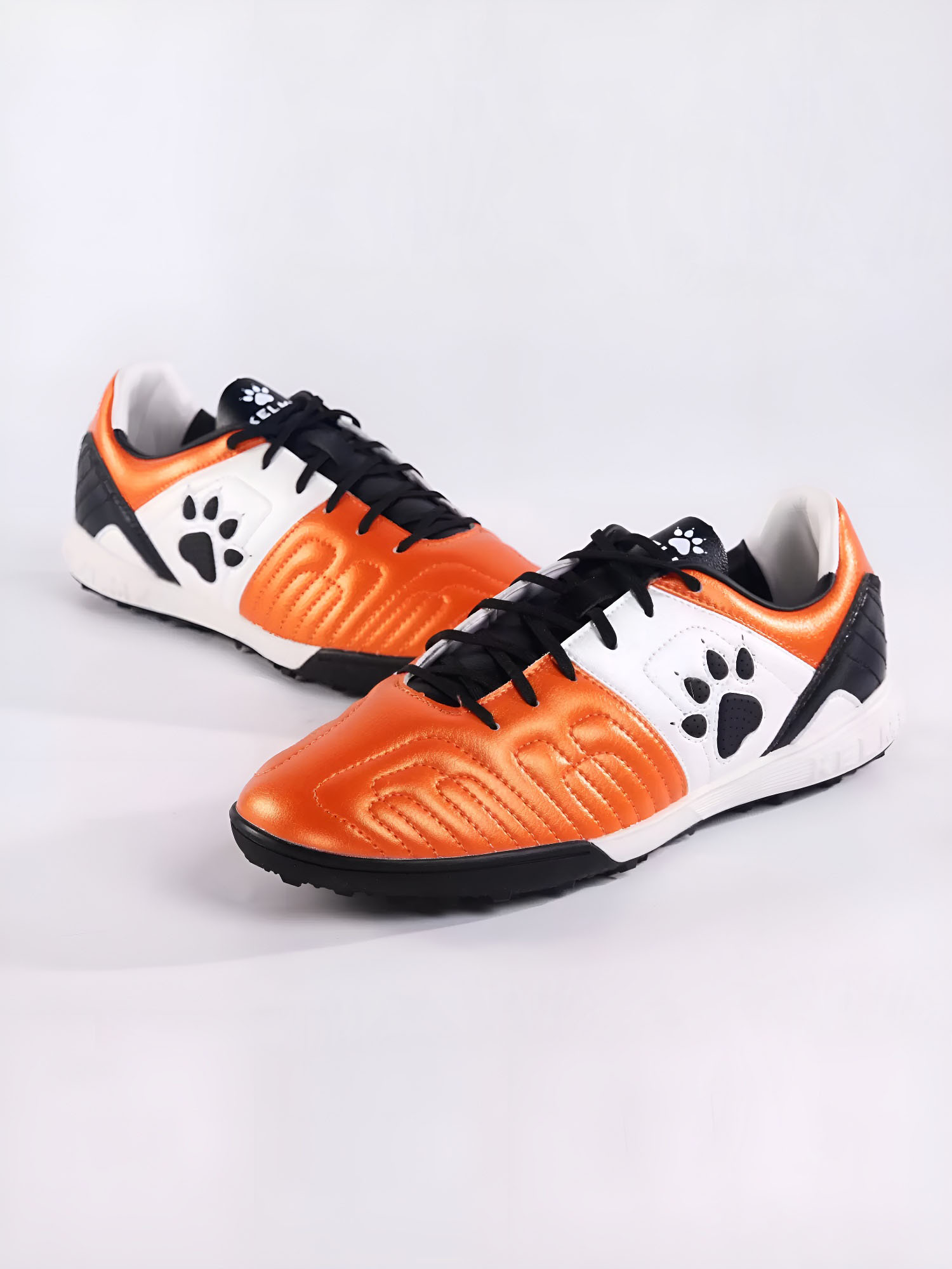 Шиповки KELME Men's Football Shoes (TF) (Orange/White)