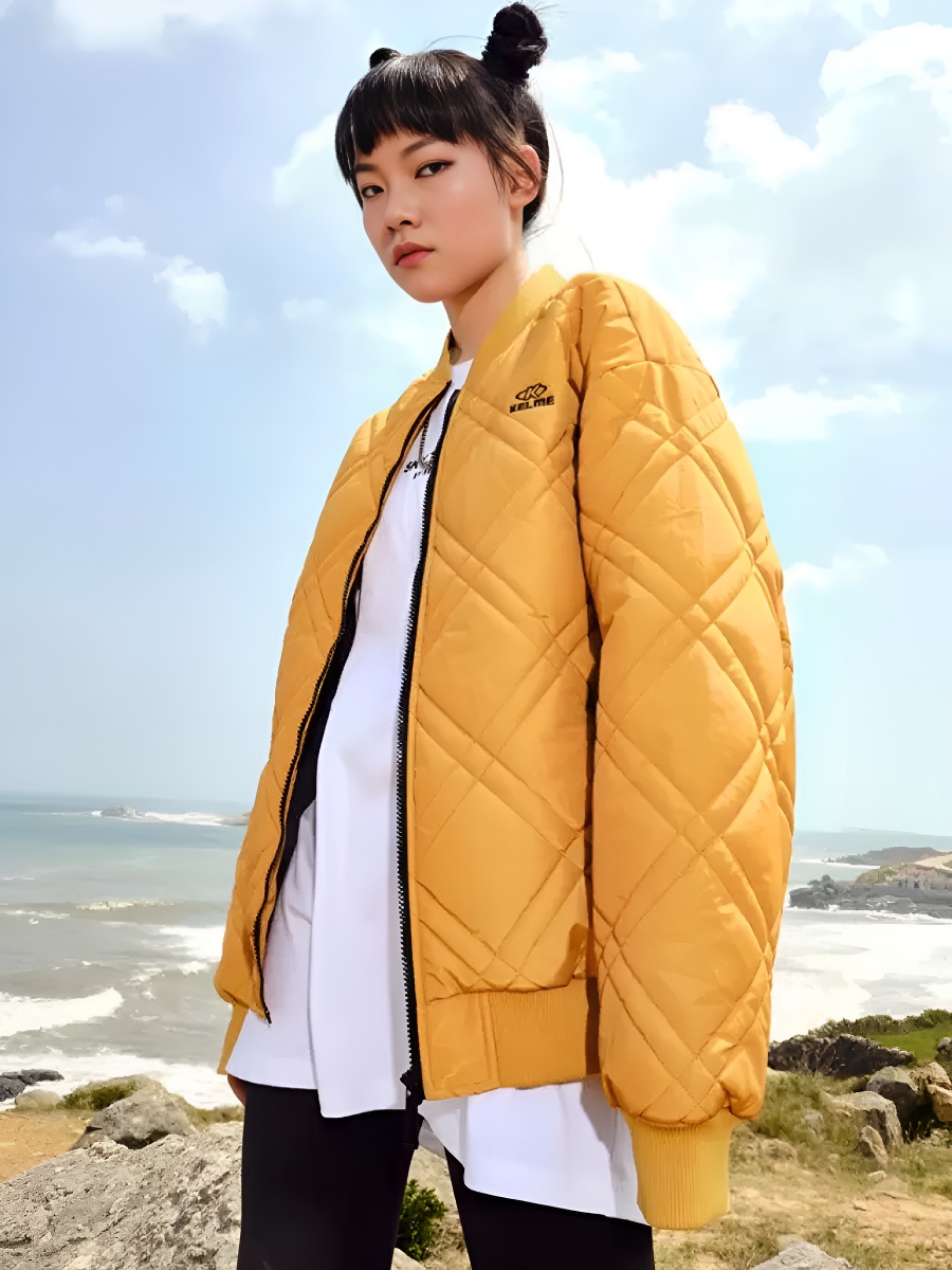 Бомбер KELME Short Padded Jacket Yellow