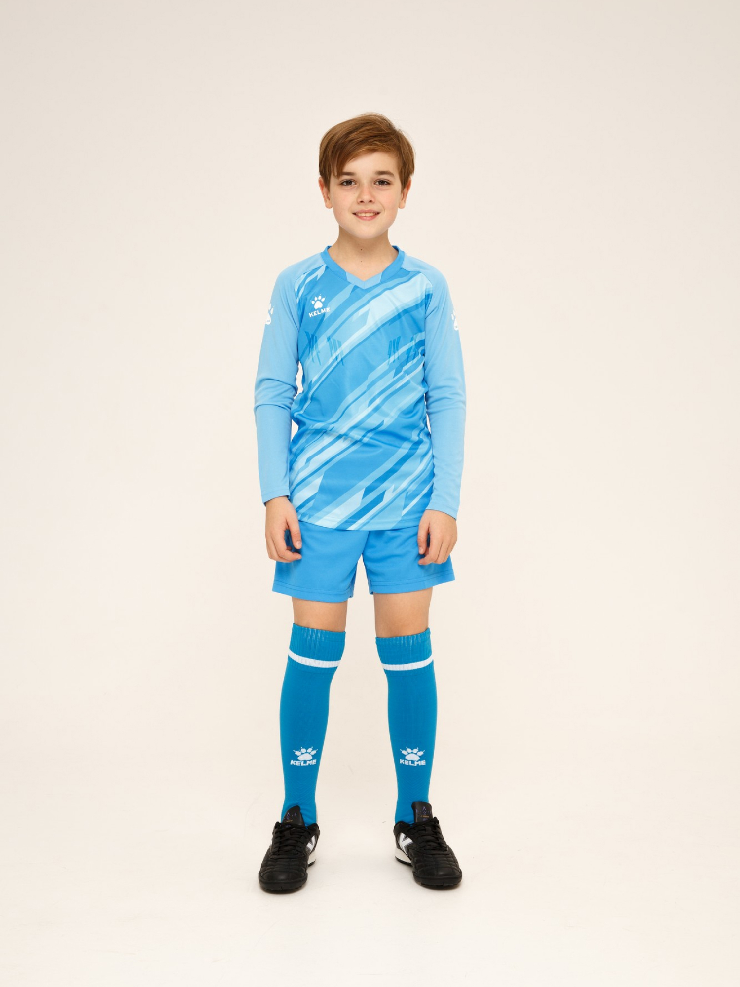 Детский комплект (лонгслив, шорты) KELME Long Sleeve Goalkeeper Suit Light Blue