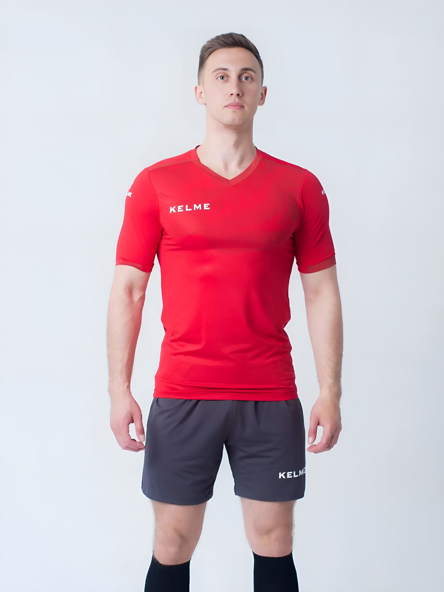 Футбольная форма KELME Short Sleeve Football Set (Red/Dark Grey)