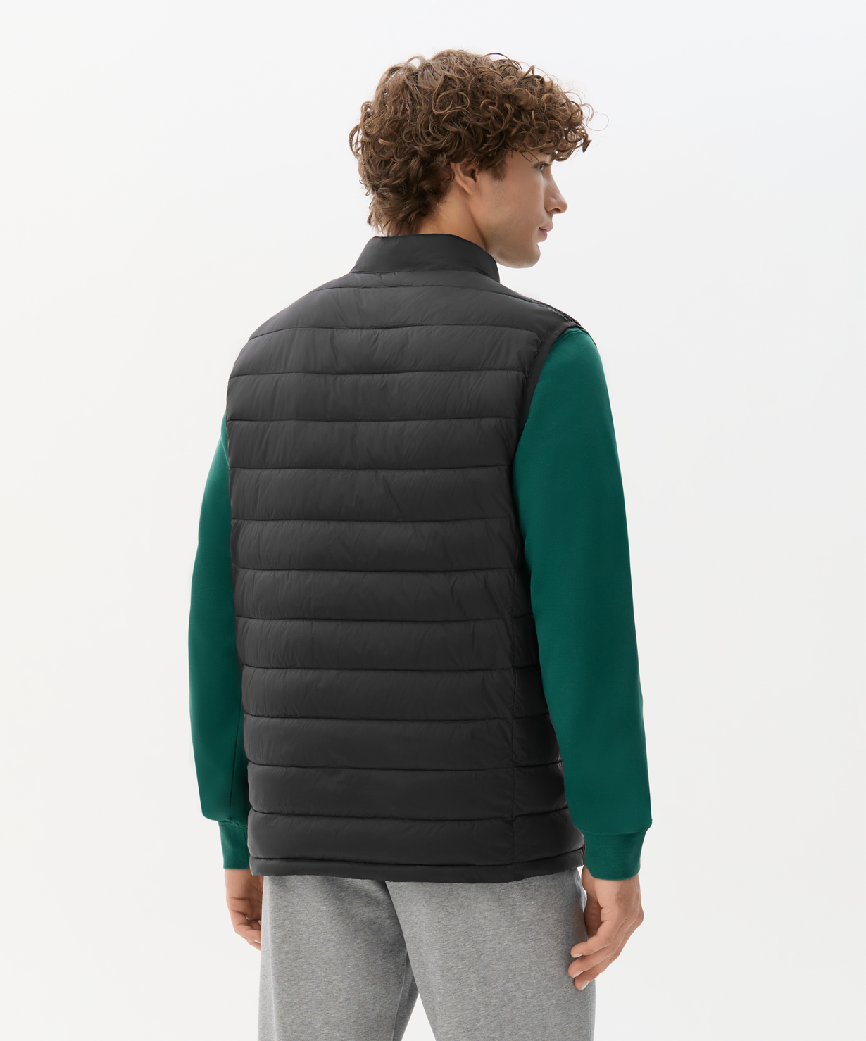 Жилет утепленный JOGEL ESSENTIAL PerFormPROOF Light Padded Vest, черный, размер L