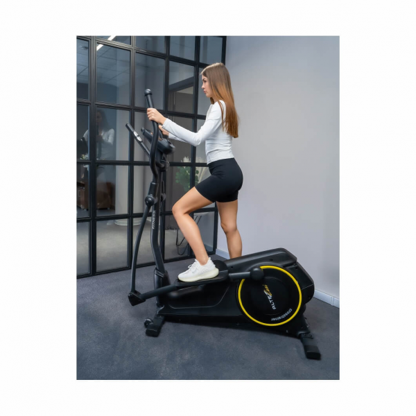 Altezani Эллиптический тренажер Altezani E 140