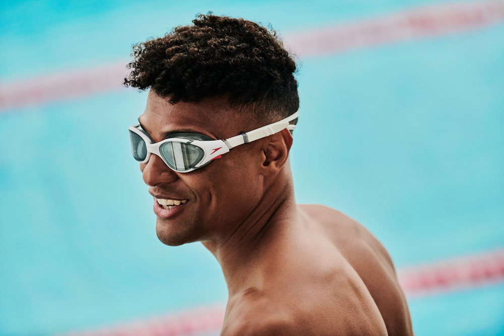 Очки для плав. SPEEDO Biofuse 2.0, 8-00233214500, ДЫМЧАТЫЕ линзы, белая оправа