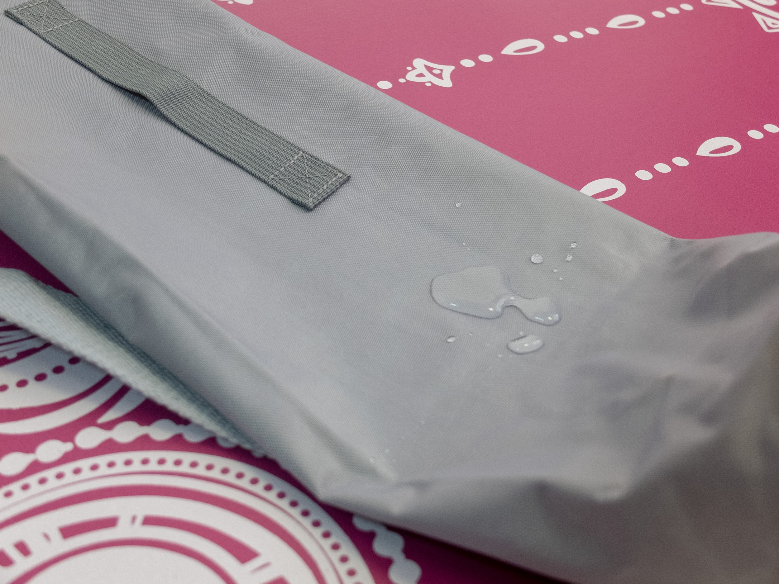 Коврик для йоги 2.5 мм пурпурный в сумке с ремешком