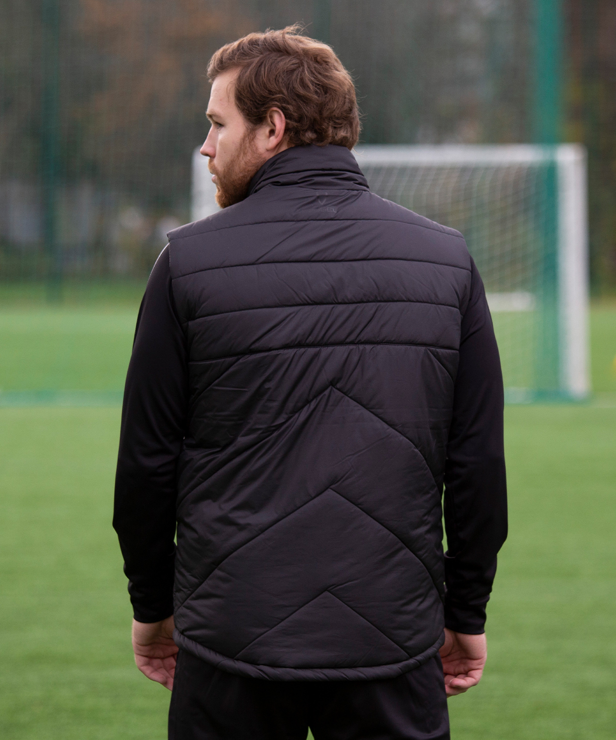 Жилет утепленный ESSENTIAL Padded Vest, черный, размер L