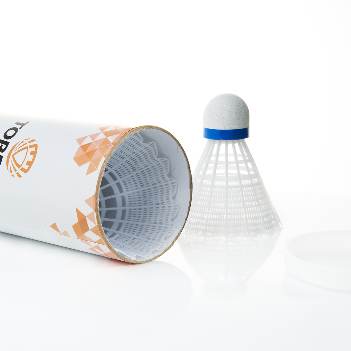 Воланы для бадминтона TORRES 150 (нейлон), BD20108, уп.6шт.белый, сред.скор.