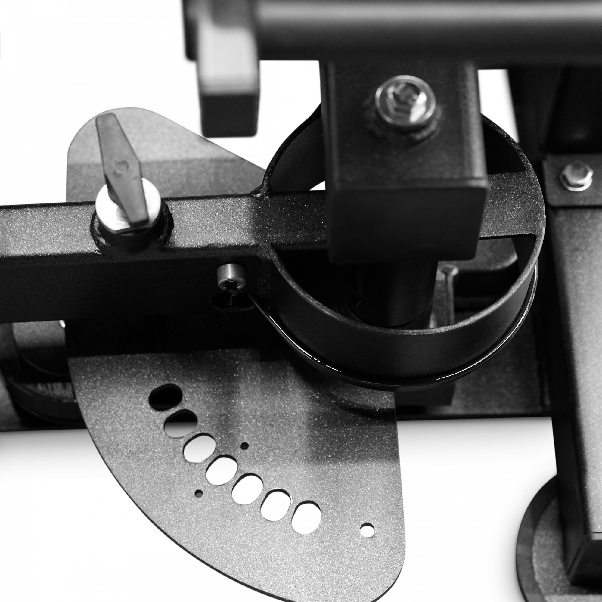 Разведение ног профессиональный BRONZE GYM PARTNER ML-805