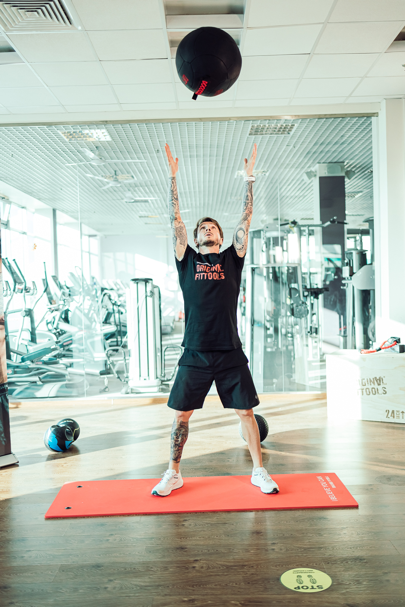 Тренировочный мяч Wall Ball Deluxe 12 кг