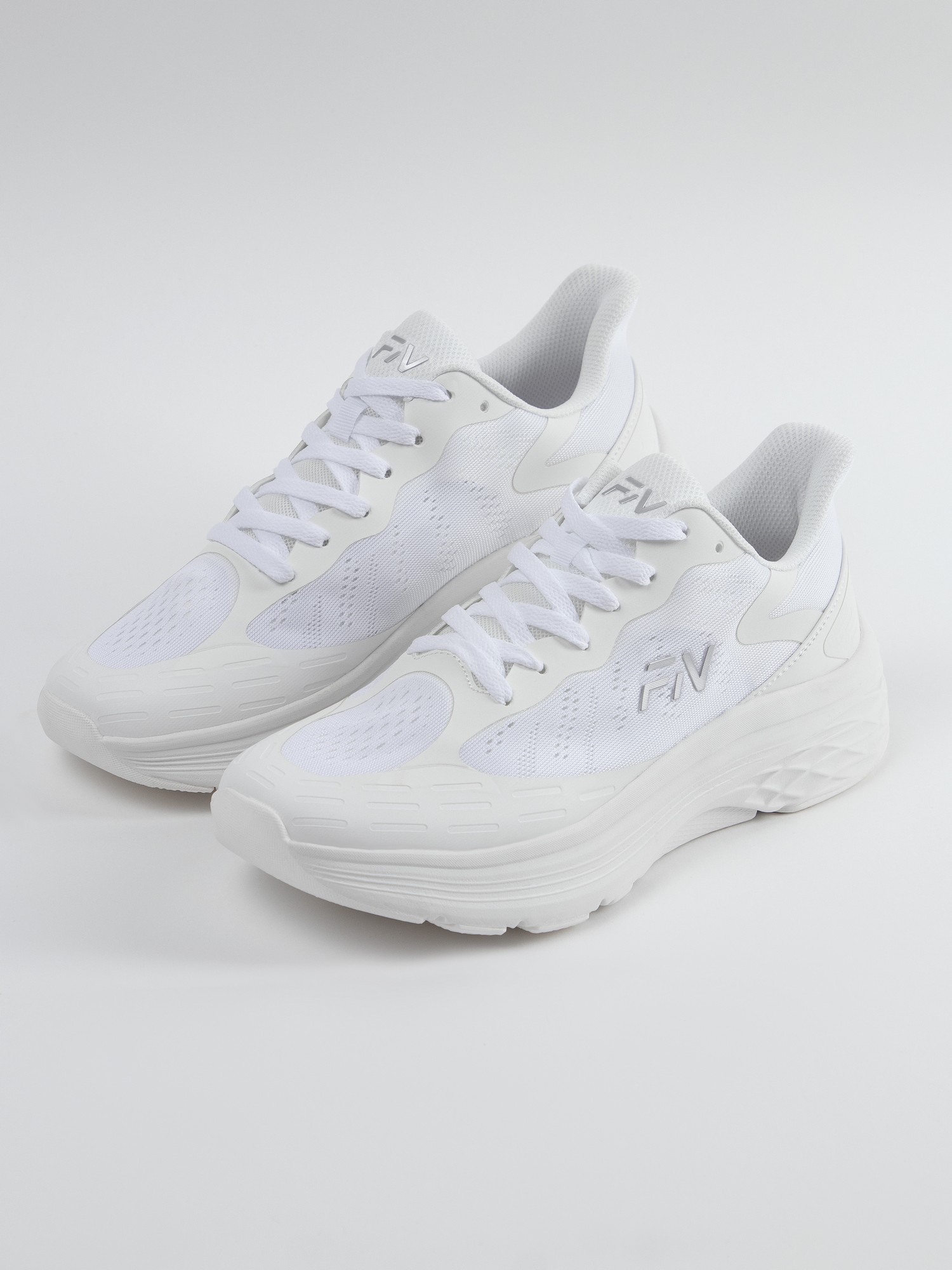 Кроссовки FN Omni White