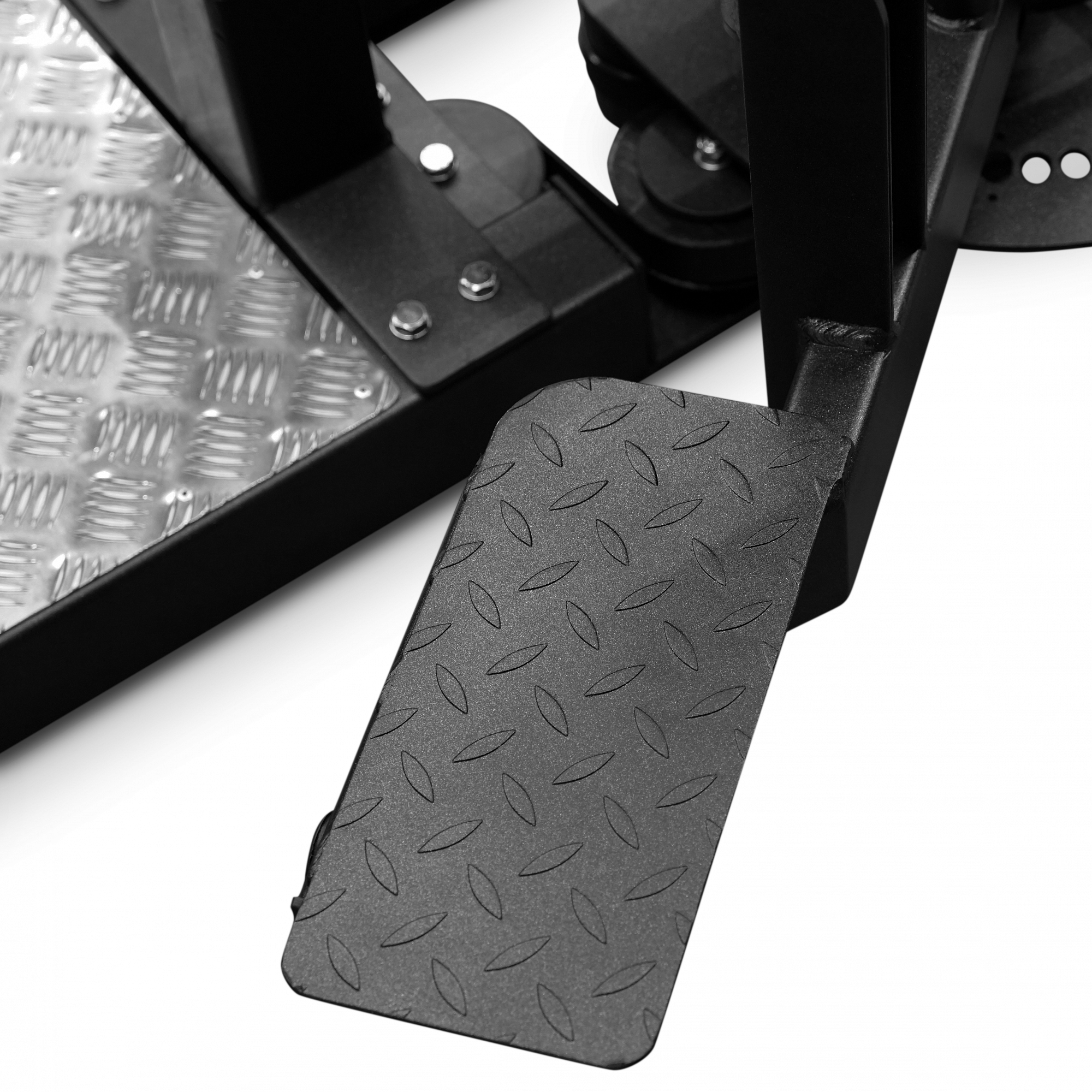 Сведение ног профессиональный BRONZE GYM PARTNER ML-804