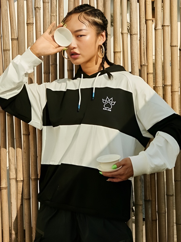 Худи KELME Men's Hooded Sweater (Black/White)