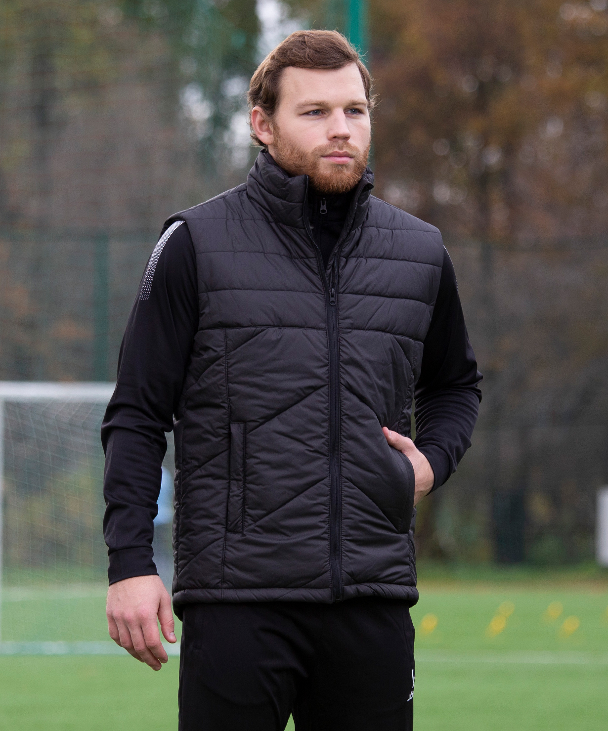 Жилет утепленный ESSENTIAL Padded Vest, черный, размер L