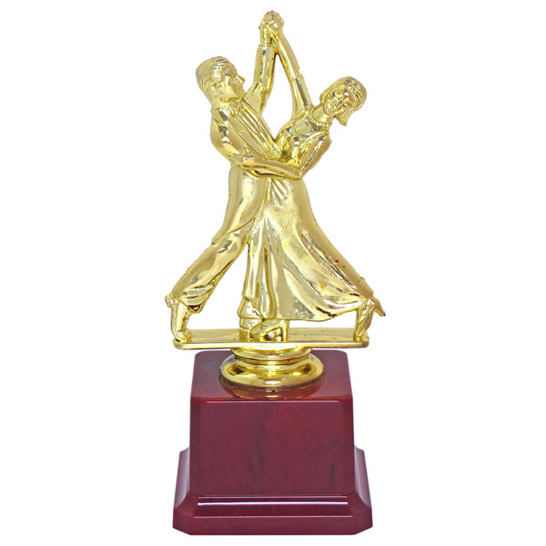 Приз Df06/G танцы (H-18 см)