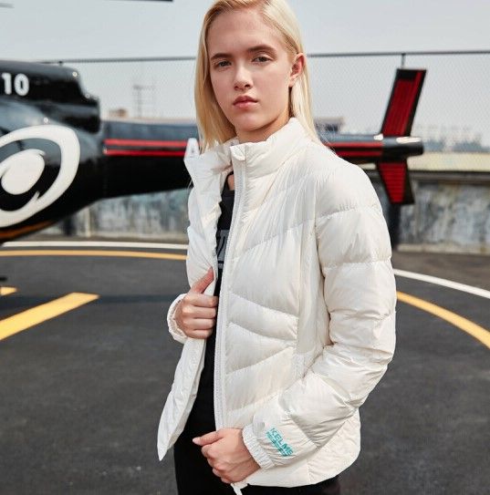 Пуховик KELME Women's Light Down Jacket Beige