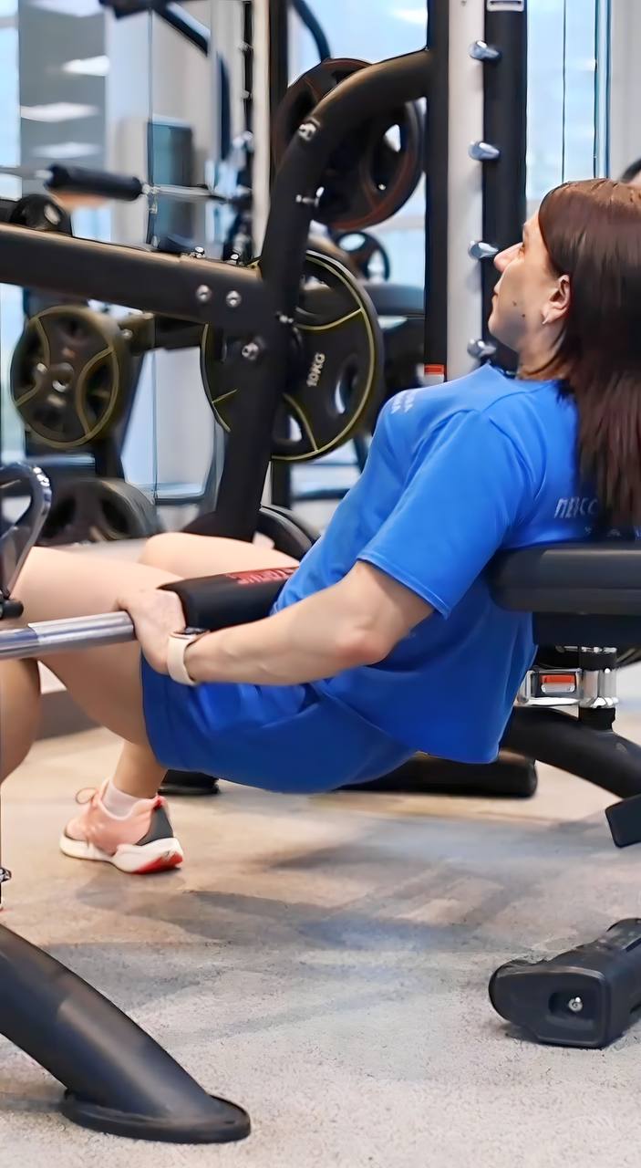 Смягчающая накладка на гриф 60 см REBEL для ягодичного моста